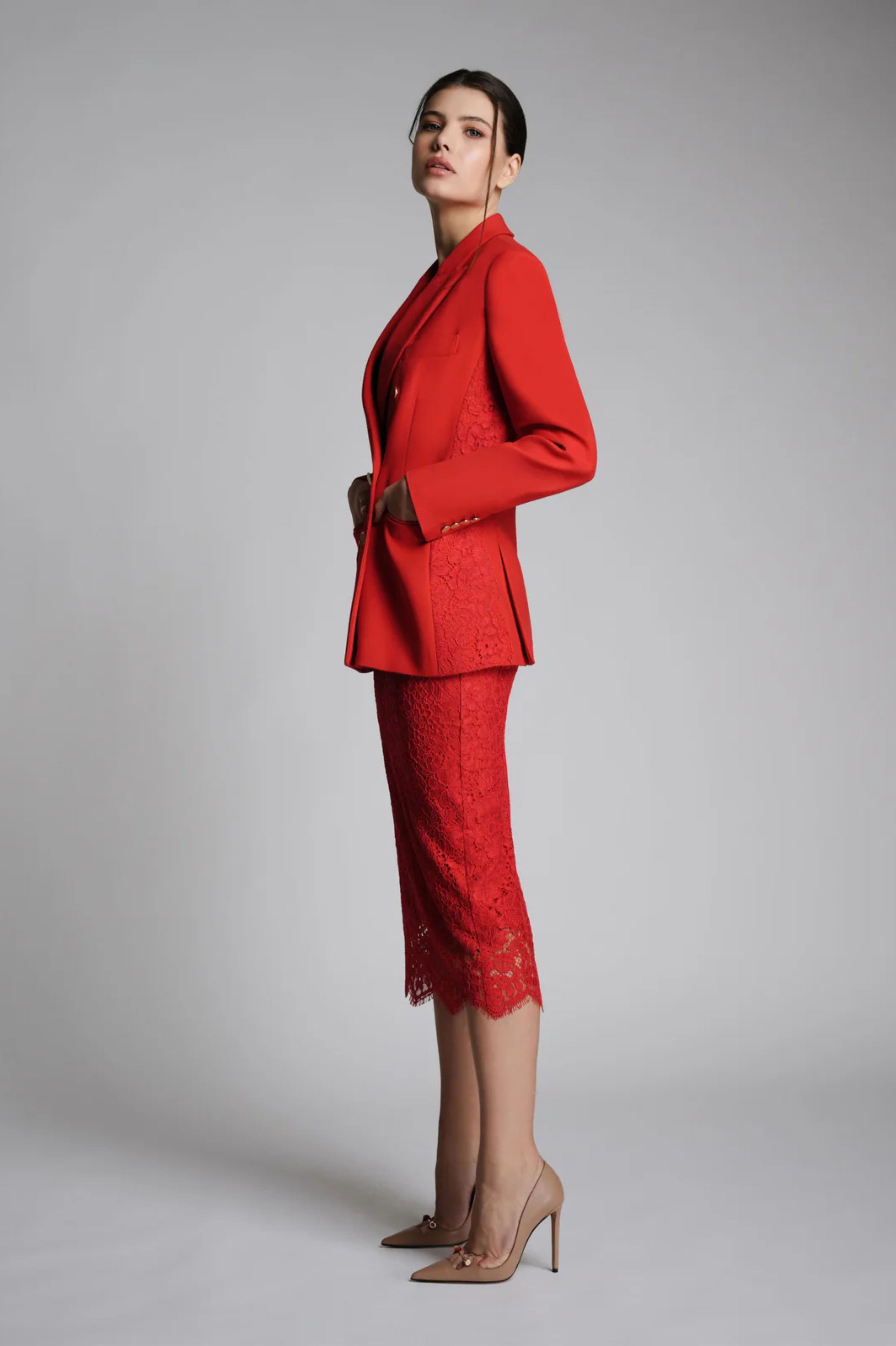 DOLCE SUIT