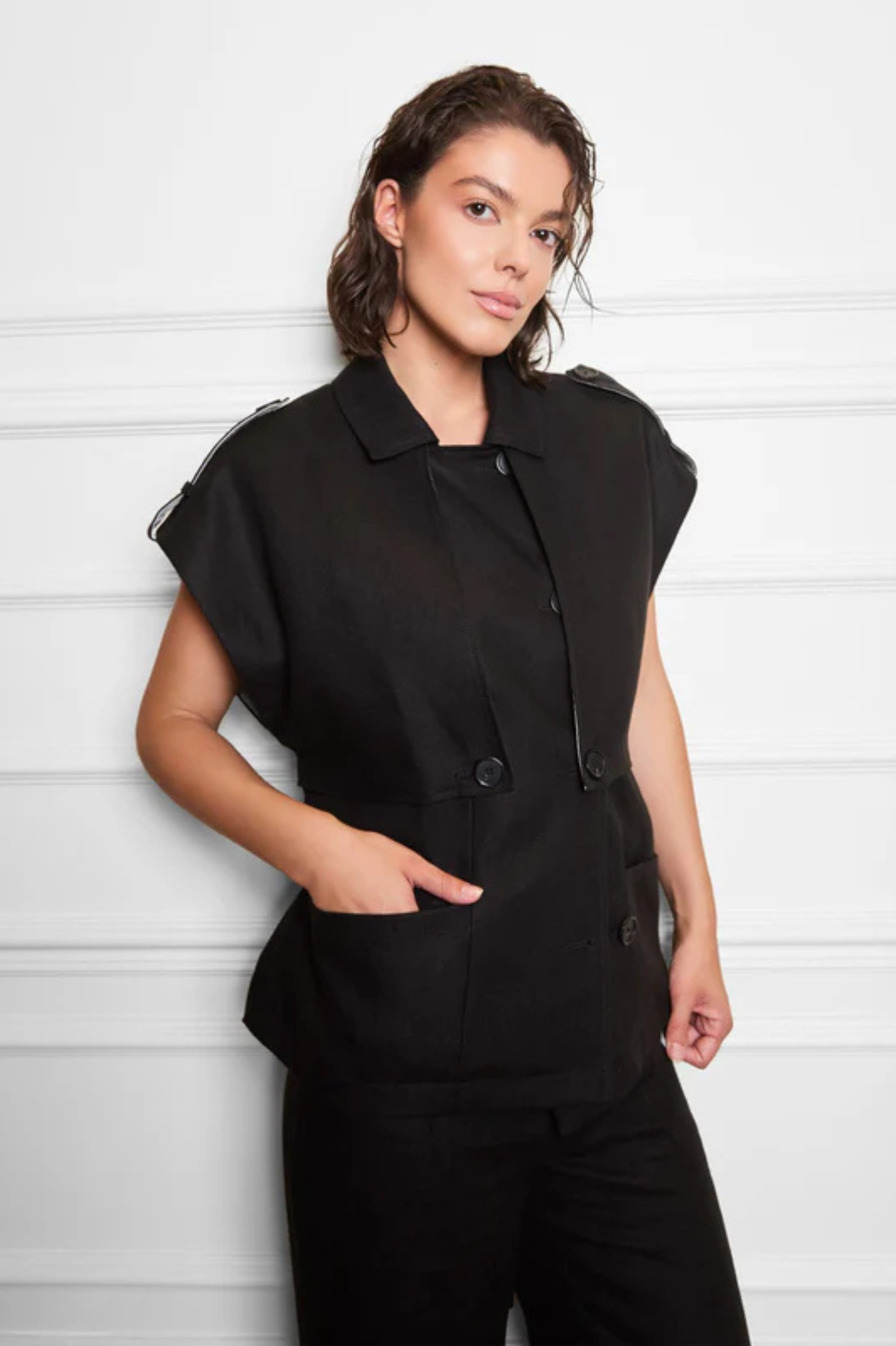 LINEN THEONA VEST