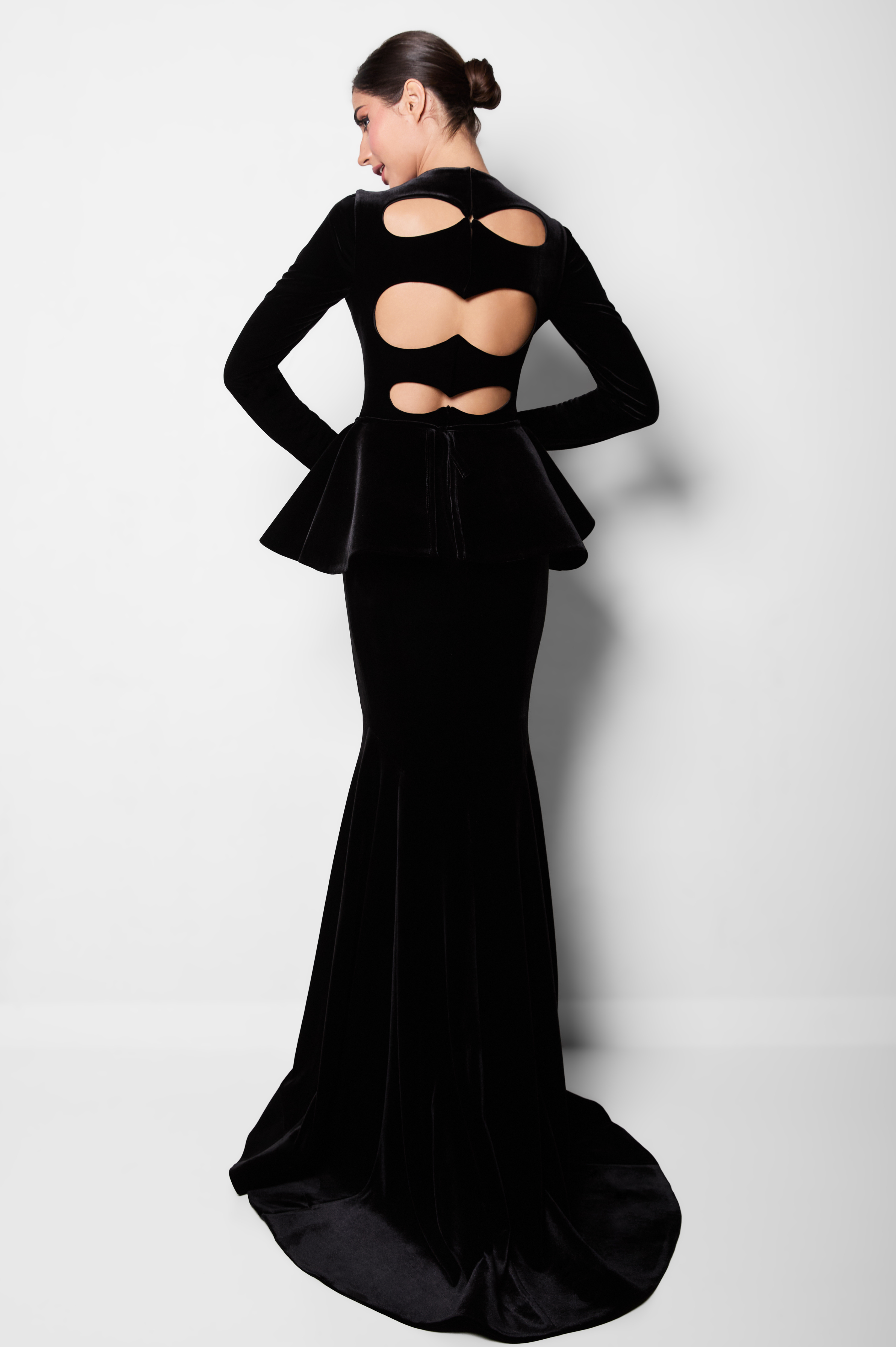 27 PEPLUM